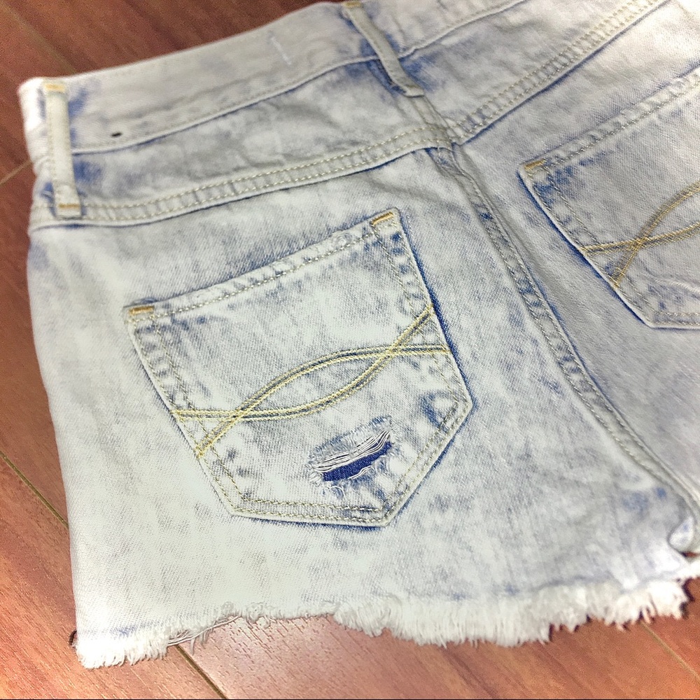A&F High Rise Shorts - Picture 6 of 7